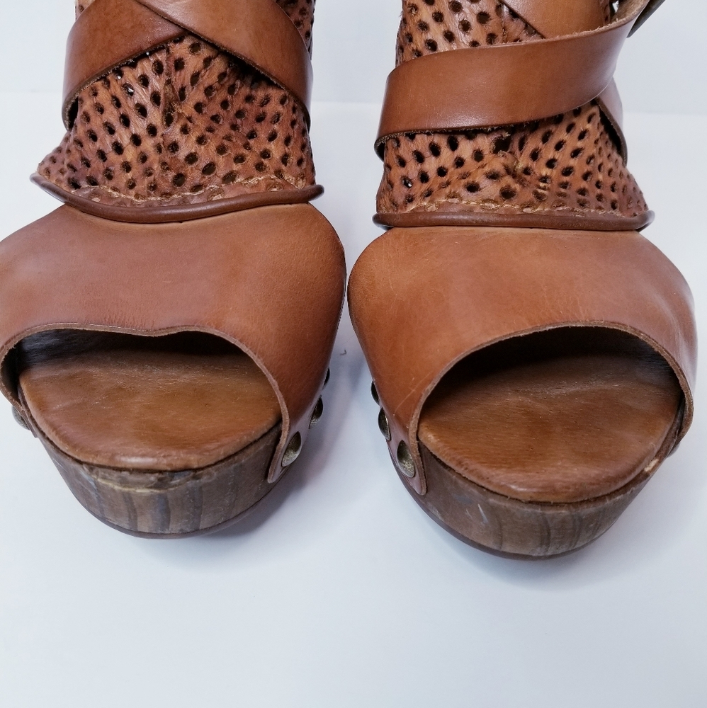 Free People Rendering Leather Clogs - Picture 5 of 11